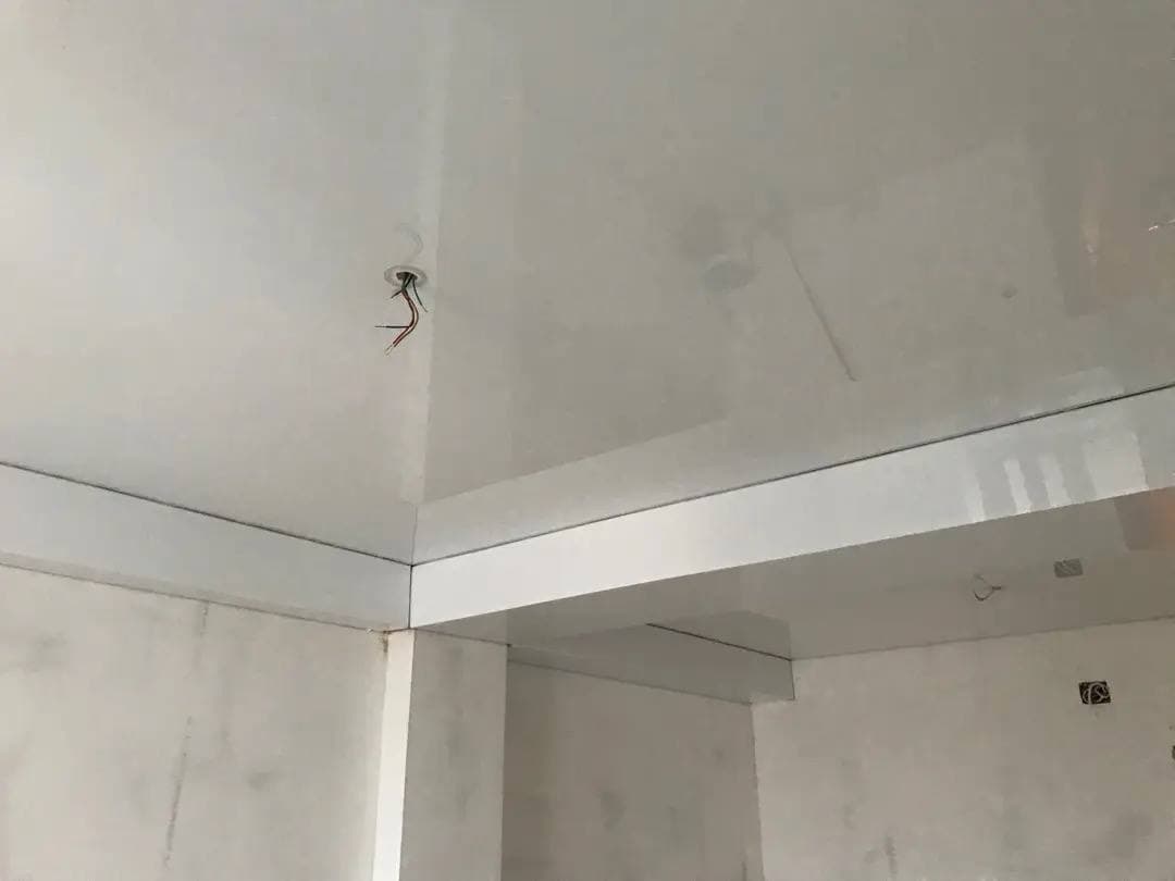 Proces de instalare tavan extensibil