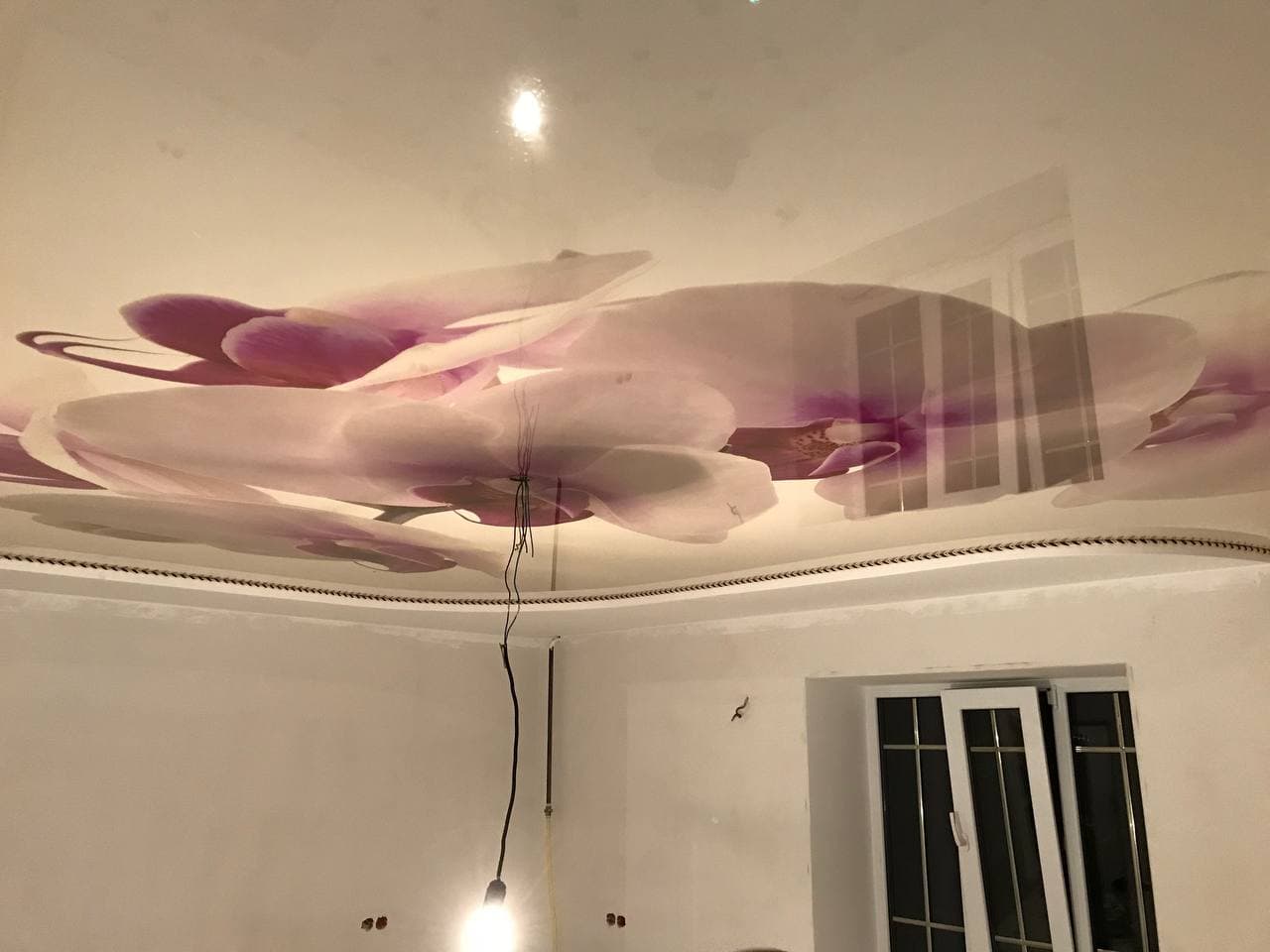 Tavan extensibil cu orhidee - lucrare finalizată